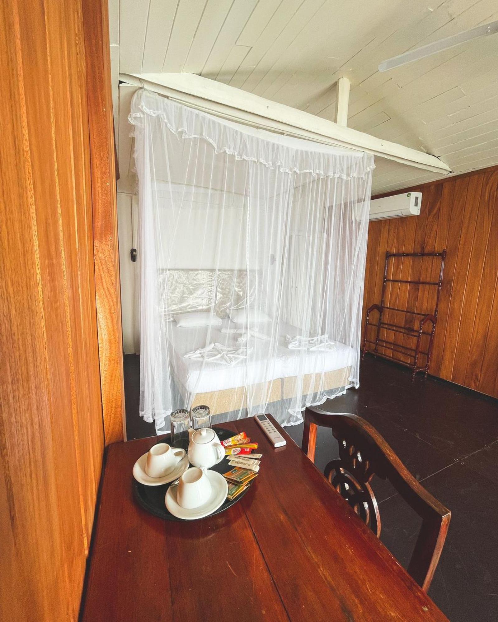 Why Not Guest House ฮิกคาดูวา ภายนอก รูปภาพ