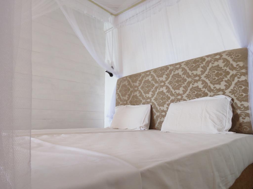 Why Not Guest House ฮิกคาดูวา ภายนอก รูปภาพ